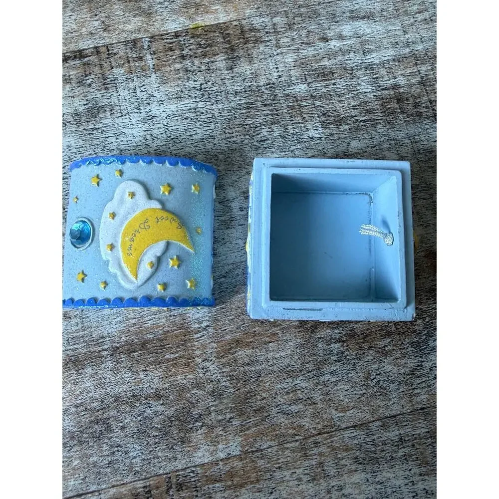 Claire’s Y2K  Trinket Box Sweet Dreams Blue Treasure Box 2000 Q44 Crescent Moon
